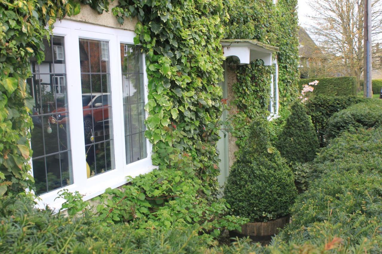 Ivy Cottage B And B Бъкингам Екстериор снимка