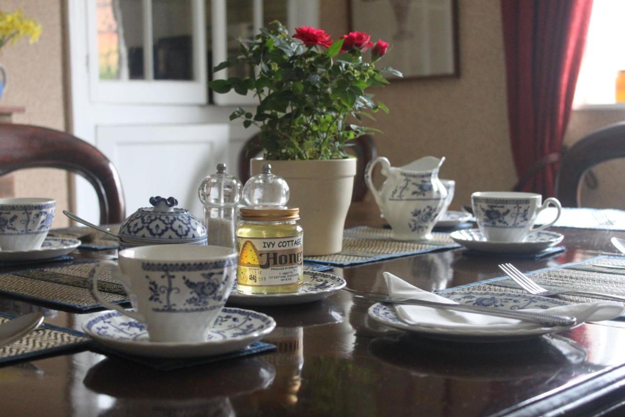 Ivy Cottage B And B Бъкингам Екстериор снимка
